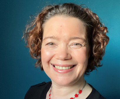 Head shot of Zoe Mather